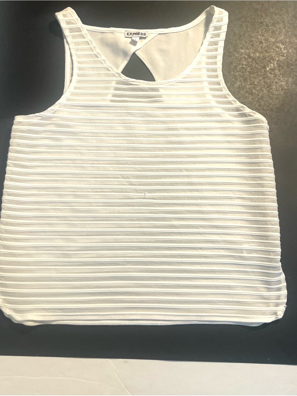 Express White Ribbed Keyhole Tank - Picture 3 of 12